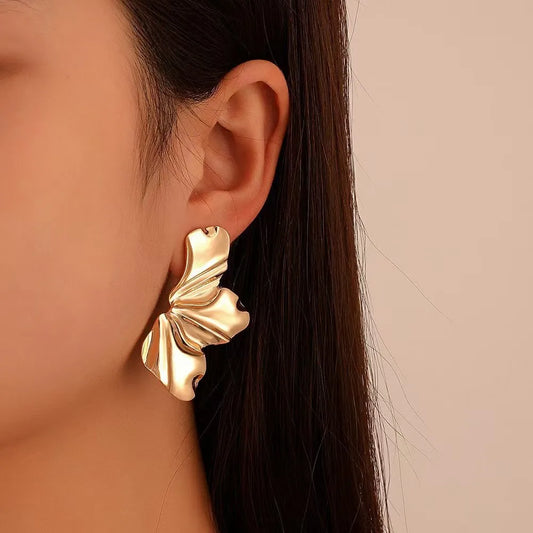 Luxury Vintage Gold Floral Stud Earrings